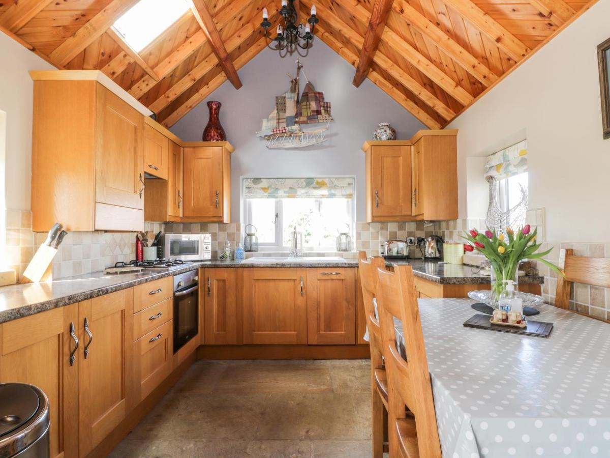 Stable Cottage Stoupe Brow Exterior foto