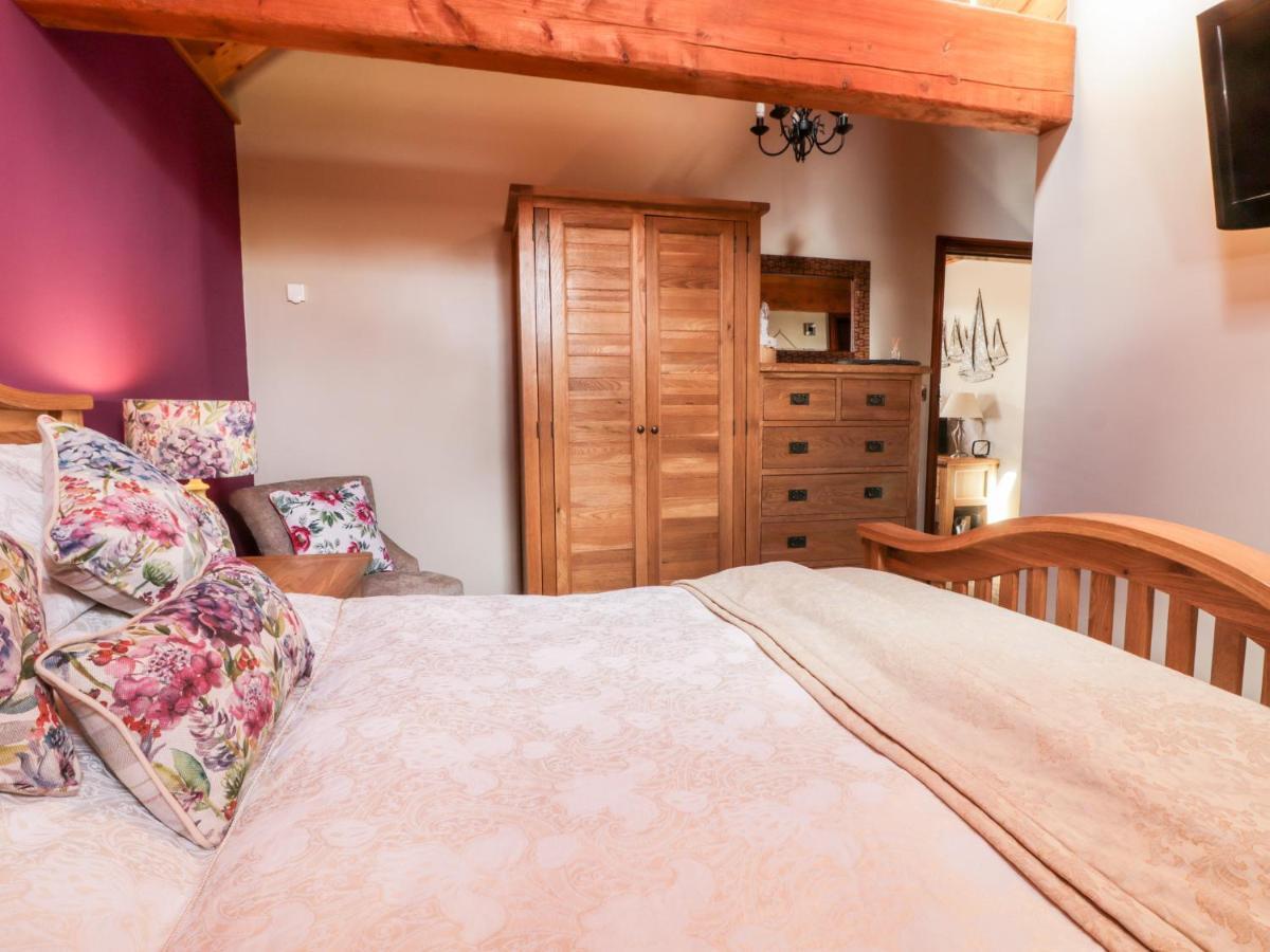 Stable Cottage Stoupe Brow Exterior foto